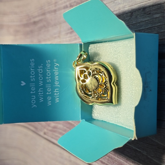 Origami Owl Moroccan hinged locket Limited Edition** - Picture 4 of 6